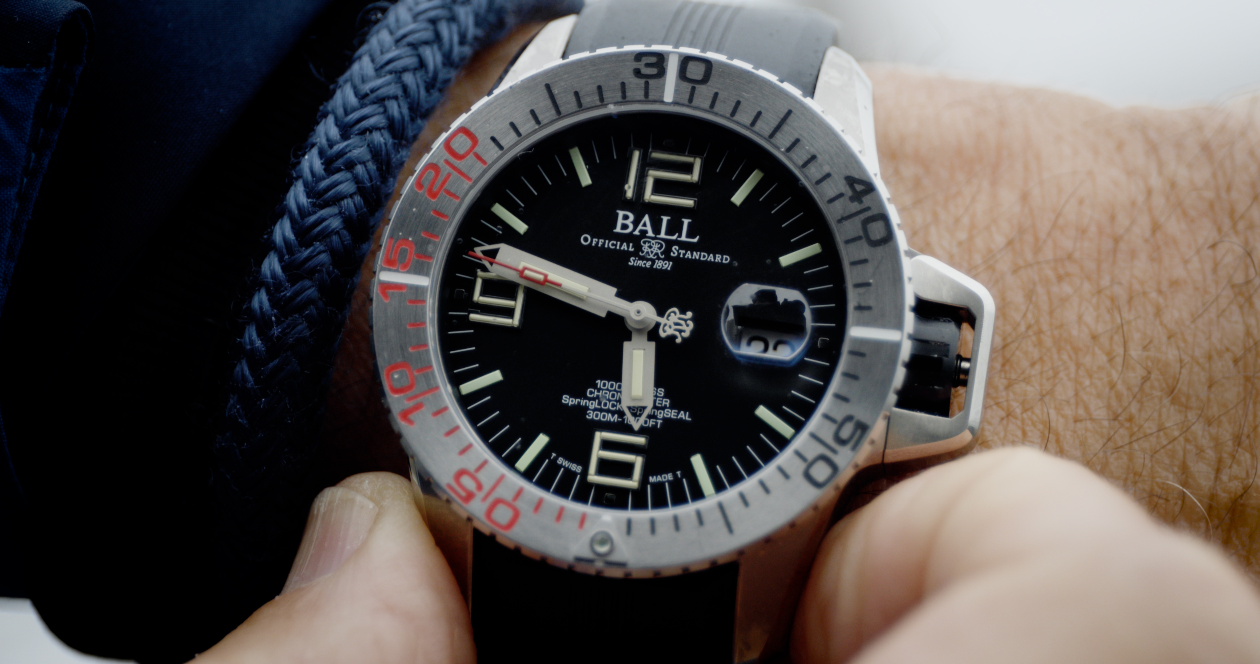 BALL Engineer Hydrocarbon EOD: The Watch Behind The Outer Edge Polar Challenge in Iceland
