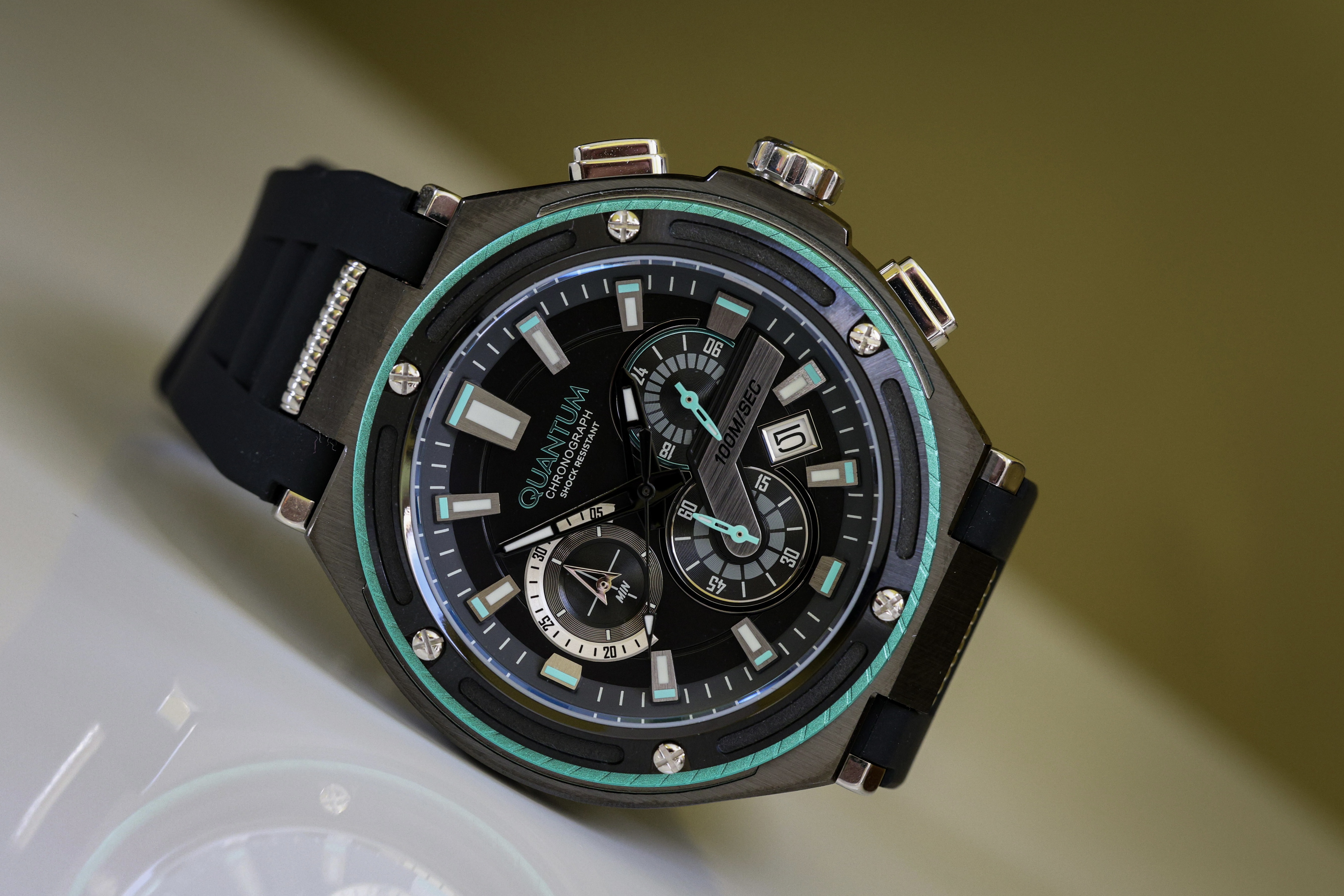 Watch reviews: Quantum Quartz Chronograph, HNG1010.061