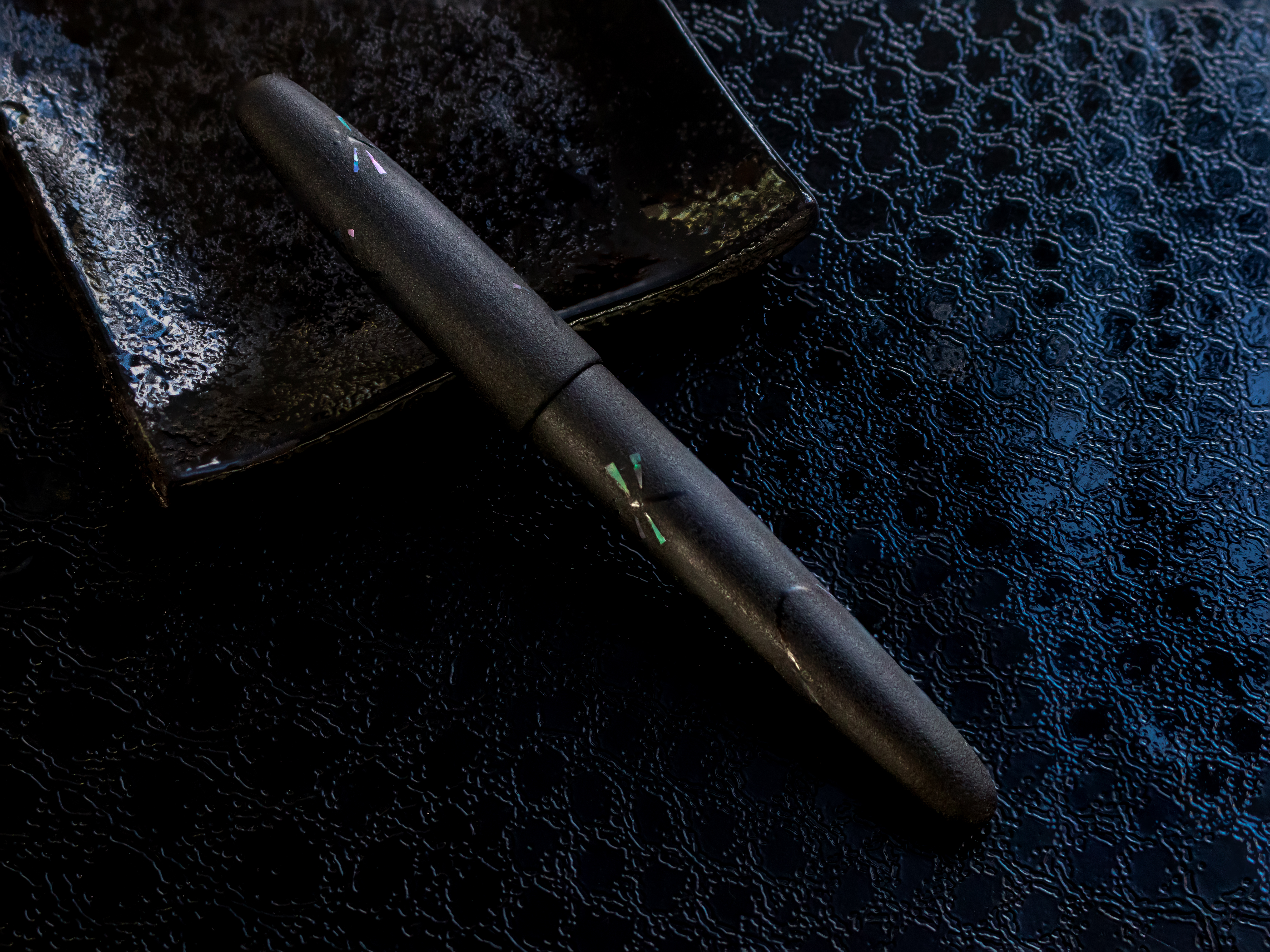 Wancher Kuroha: A Hidden Dragonfly in Charcoal Urushi